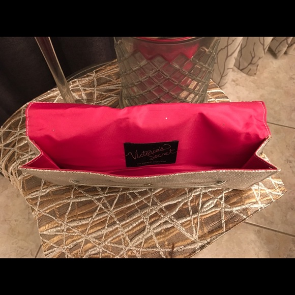 Victoria’s Secret Silver Envelope Evening Bag - Picture 5 of 6